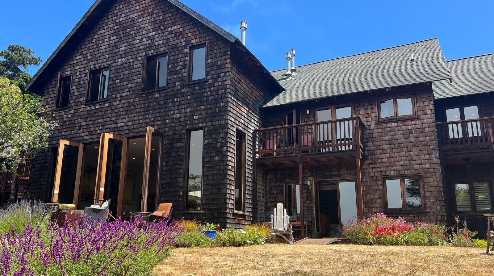 Brewery Gulch inn facade