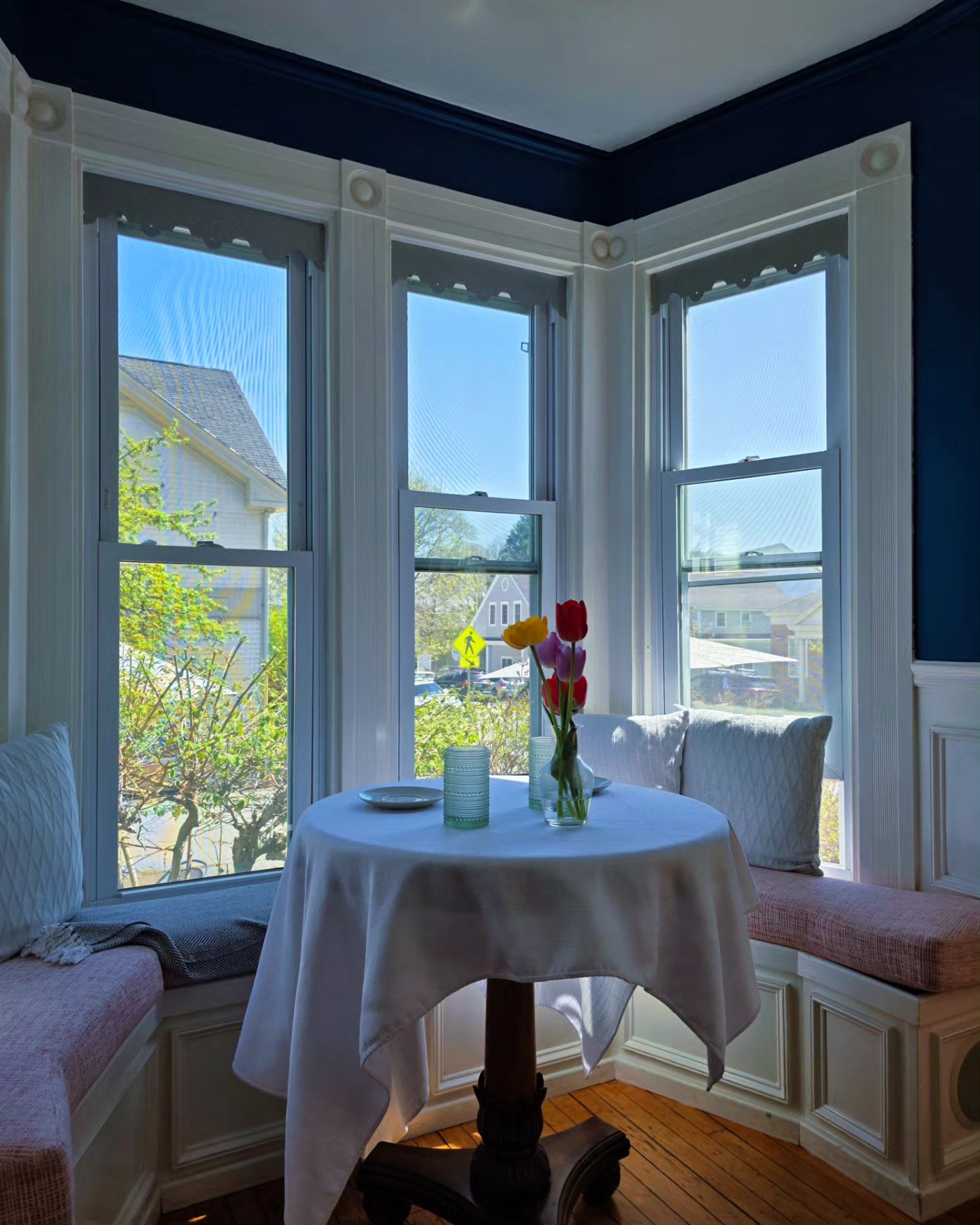 cozy dine