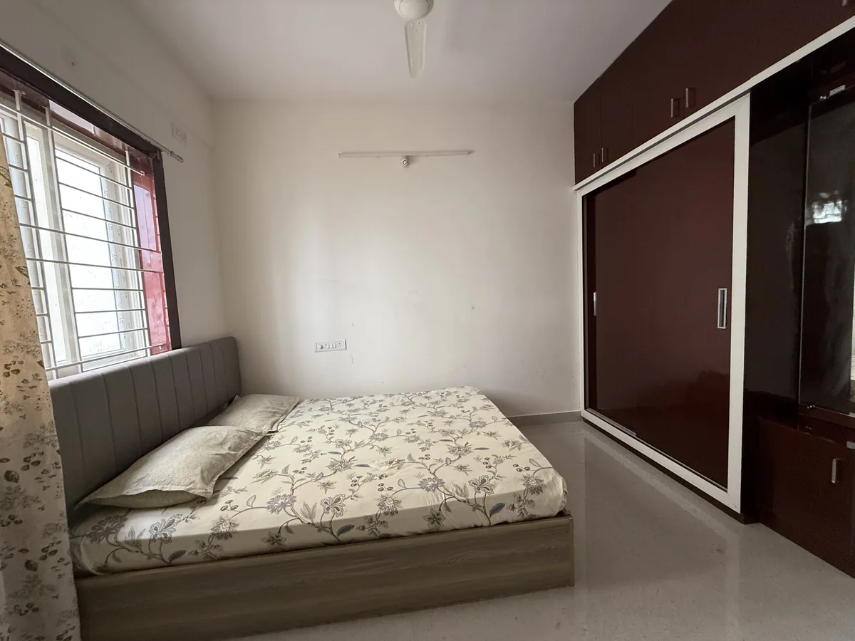Deluxe 1BHK Apartment at HomeSlice Whitefield, photograph 1 of 5