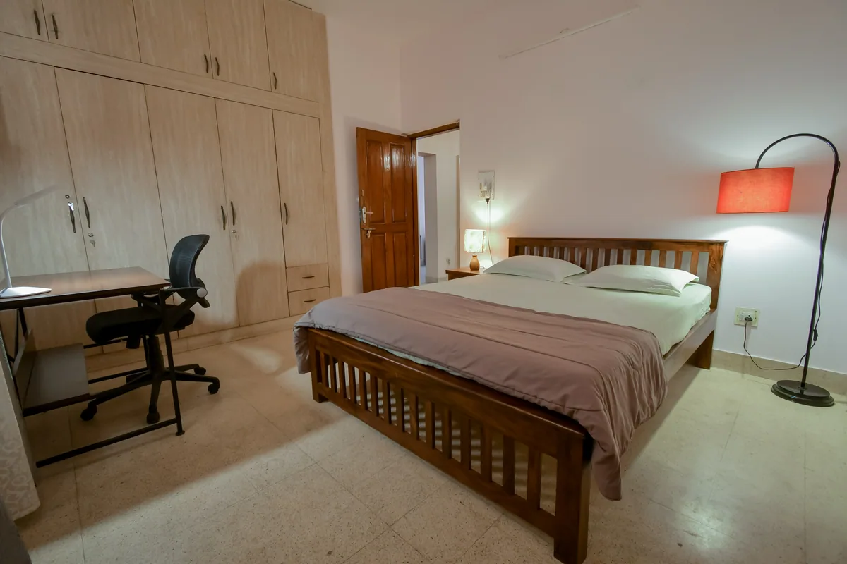 Double Room with Private Washroom at Nazaara – Homestay in BTM Layout, photograph 1 of 10