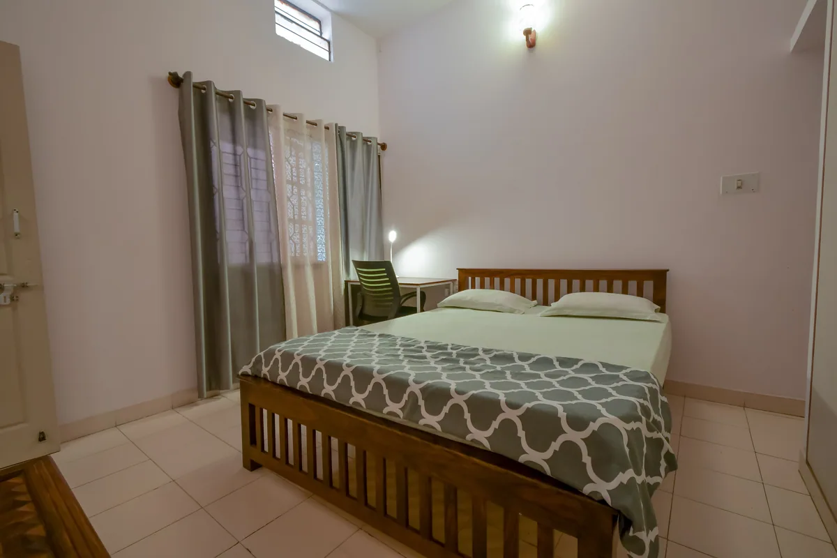 Standard Room with AC at Nazaara – Homestay in BTM Layout, photograph 1 of 5